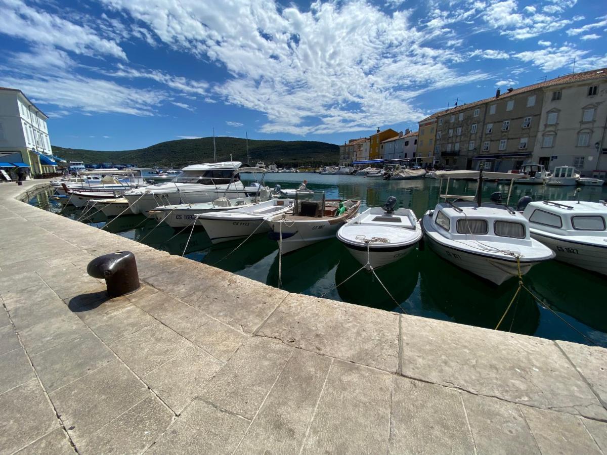 Apartment Augustini Cres Kültér fotó